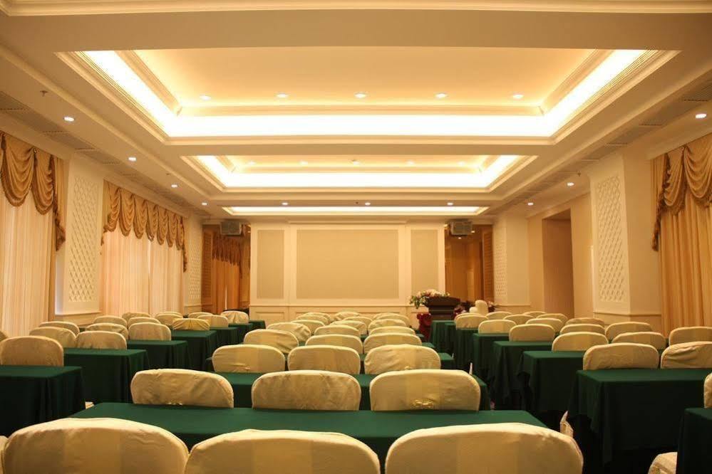 Huizhou Jinhuayue International Hotel Экстерьер фото